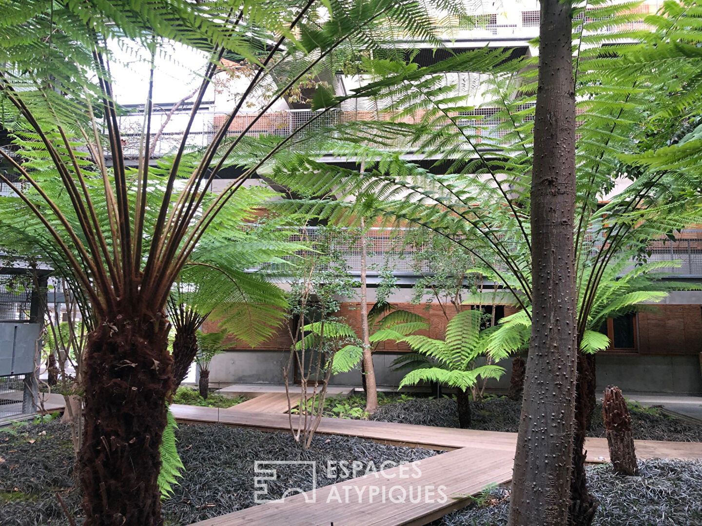 Exotic and bioclimatic duplex with 4 bedrooms and 2 terraces – CHANTEPIE