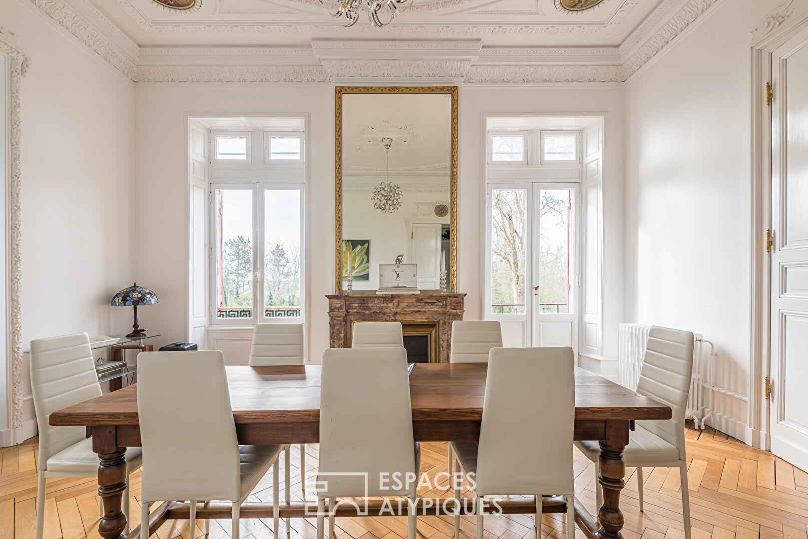 Manoir du XIXe siècle rénové – Charme et volumes
