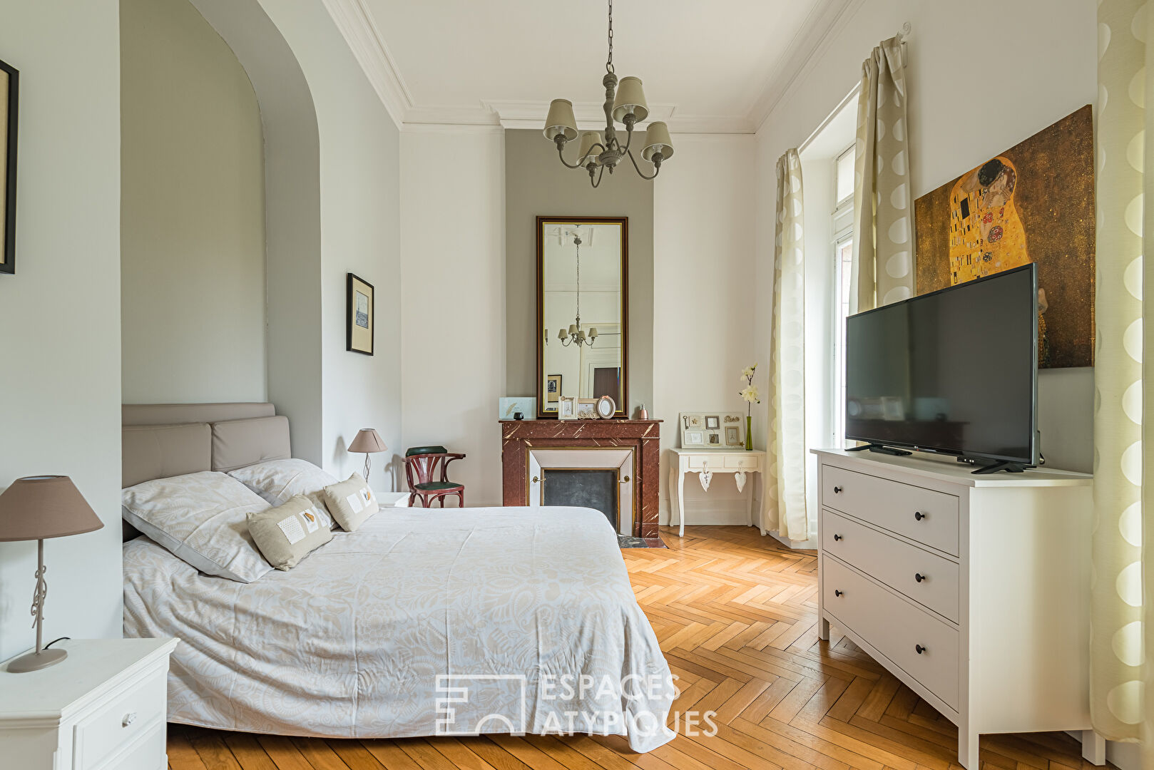 Manoir du XIXe siècle rénové – Charme et volumes