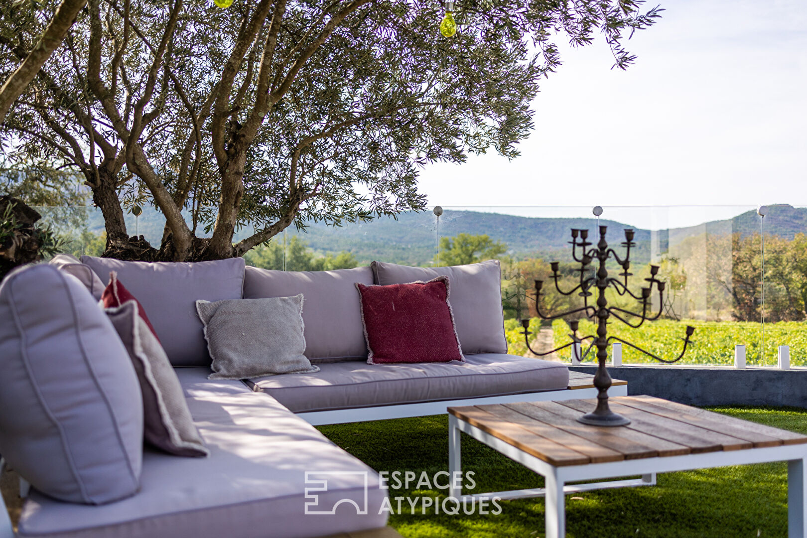 Villa contemporaine au coeur des vignes