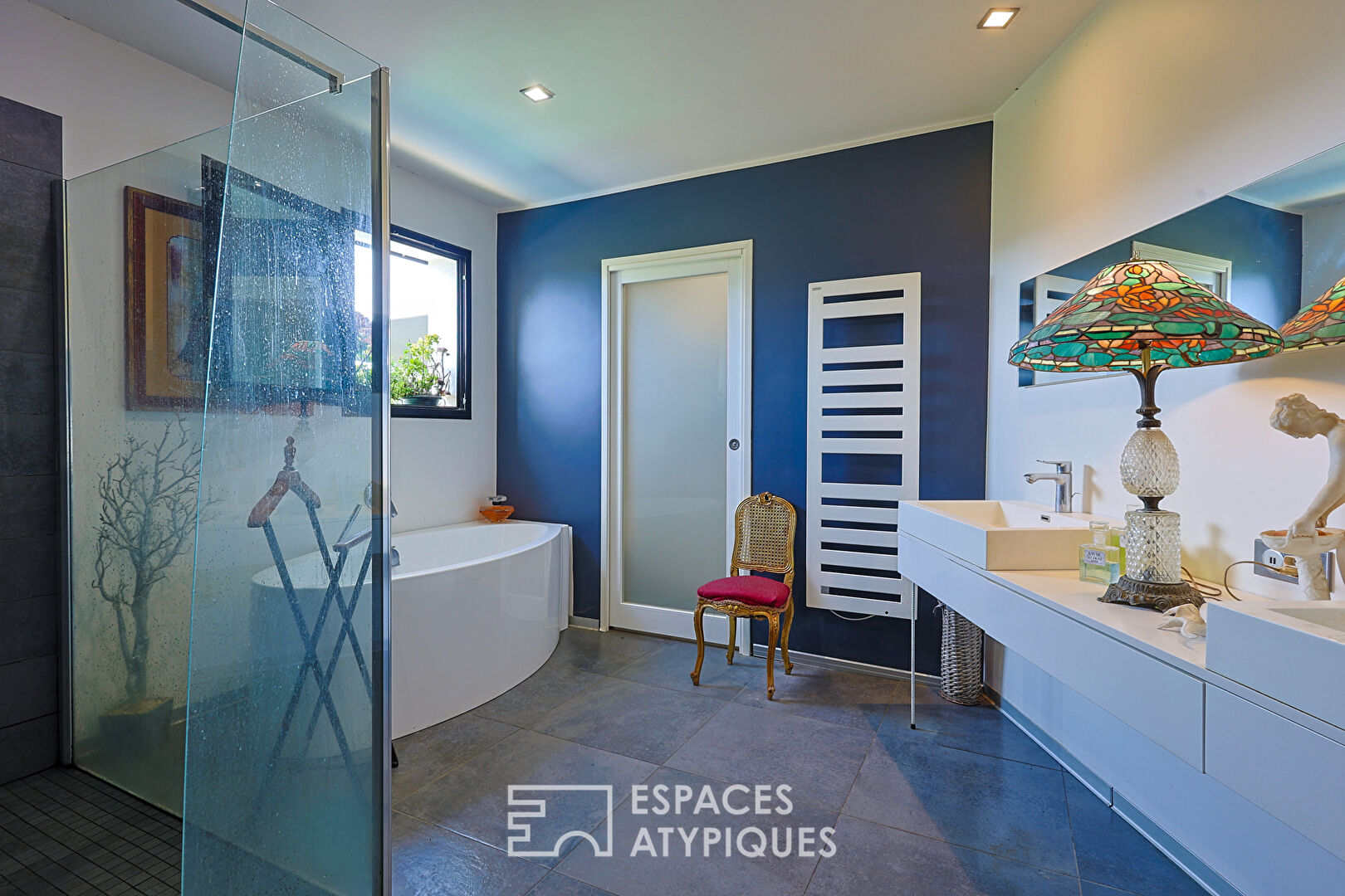 Villa contemporaine au coeur des vignes