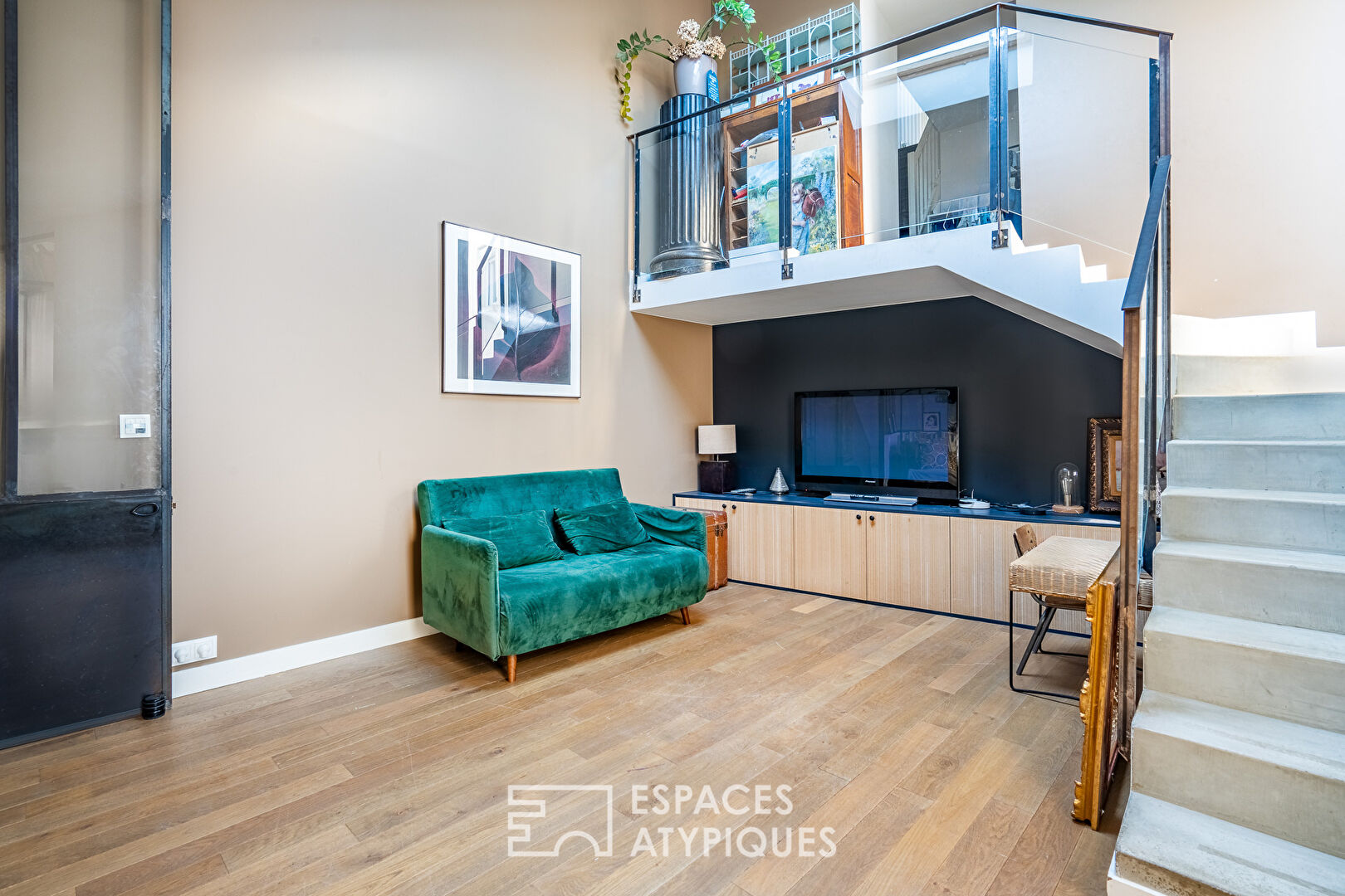 Maison familiale avec jardin en centre-ville de Vaucresson