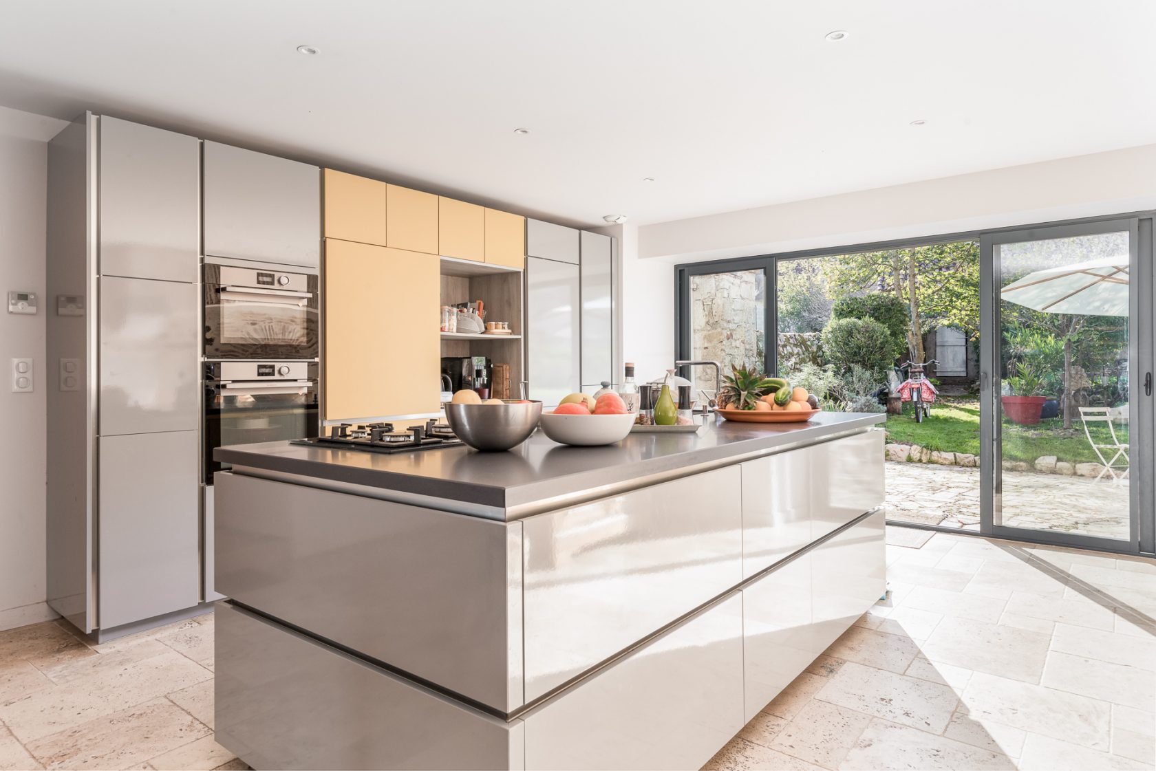 Completely renovated stone house with working guest rooms