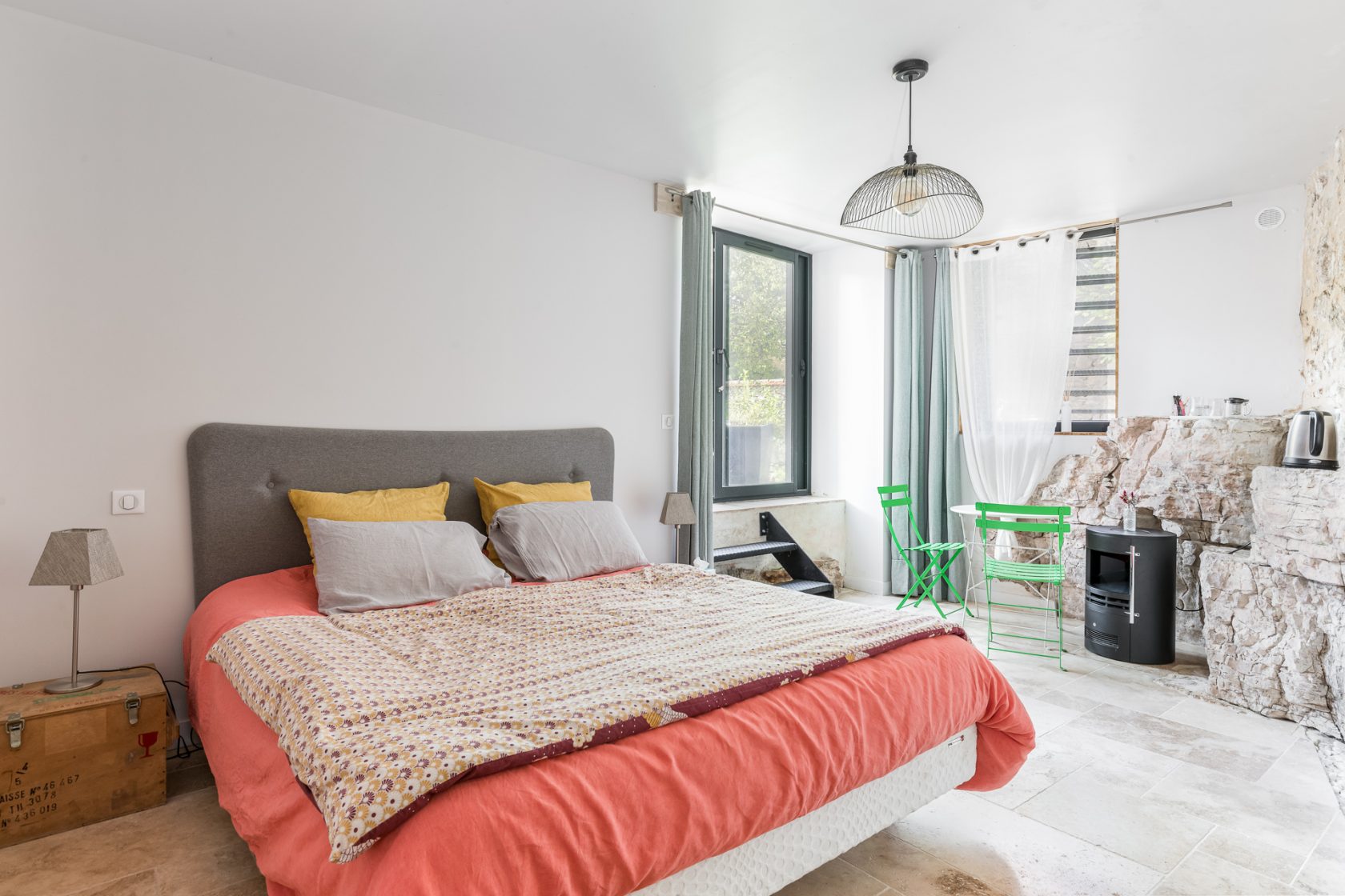 Completely renovated stone house with working guest rooms