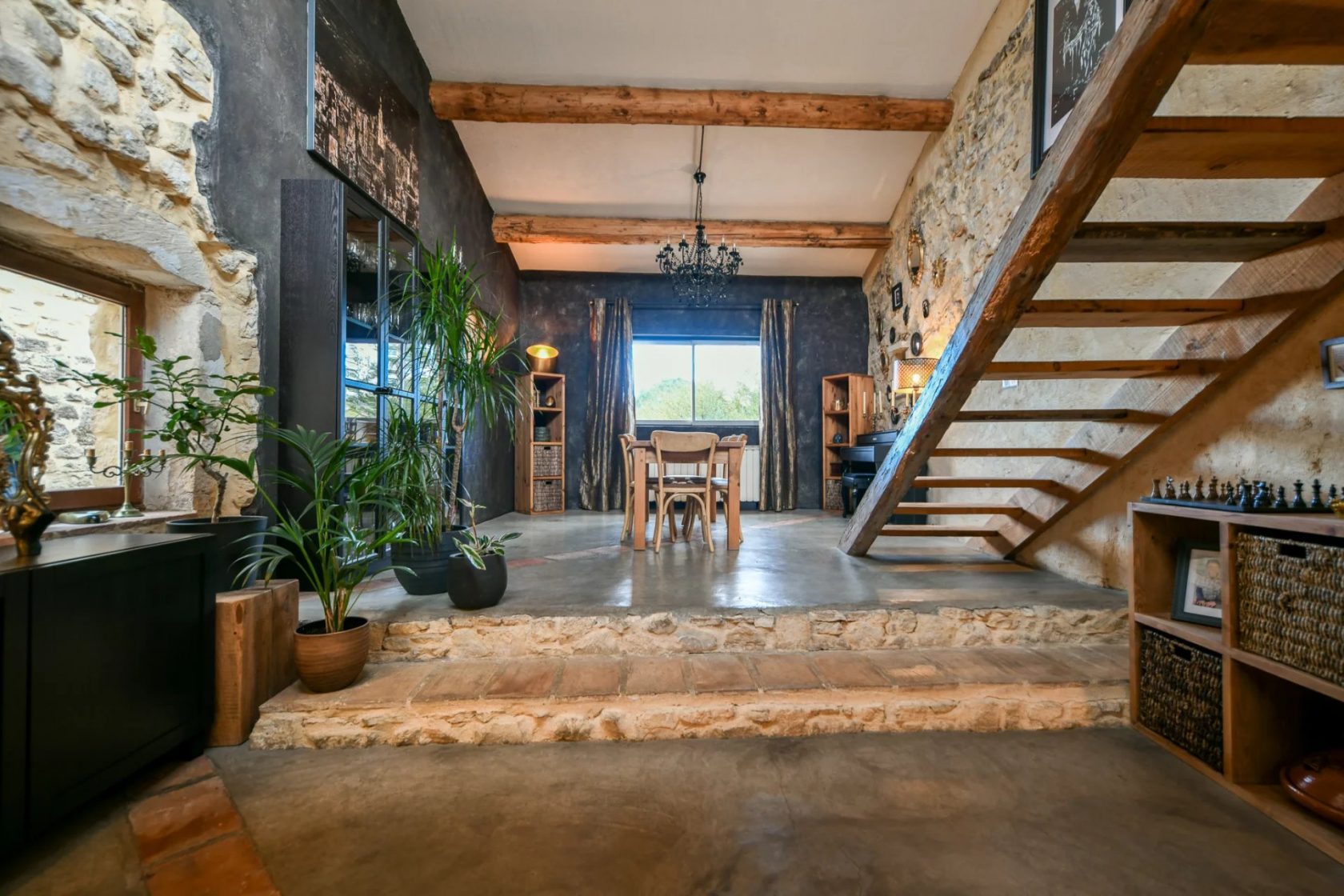 15 km from Uzès, a village house full of charm and character