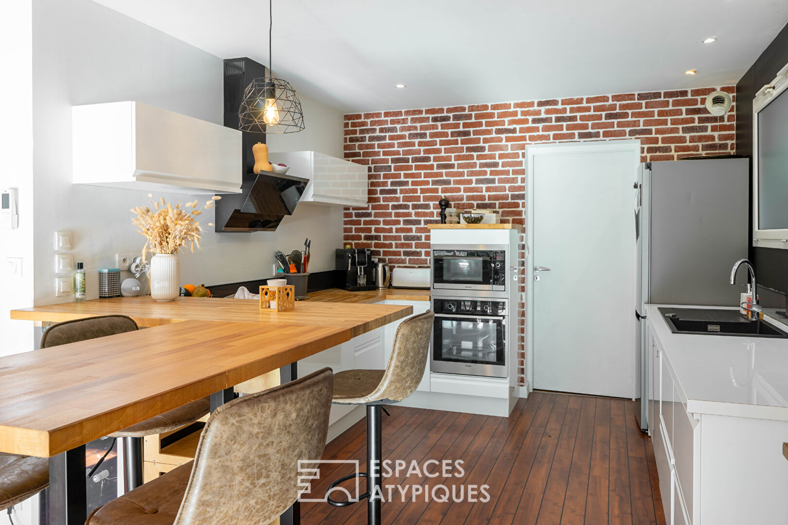Elegant and bright loft in the heart of the Longchamp district