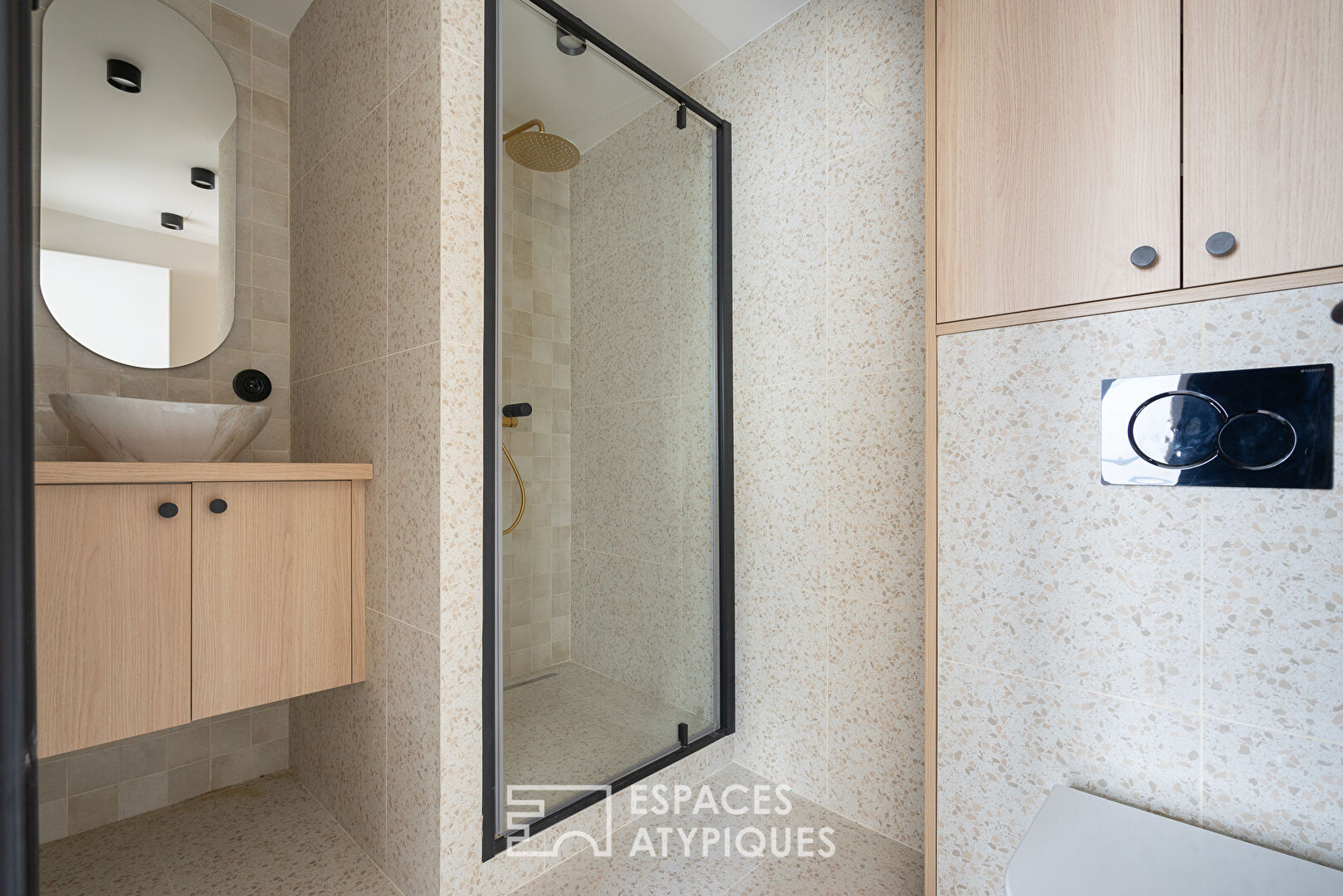 Appartement rénové au coeur du Marais historique