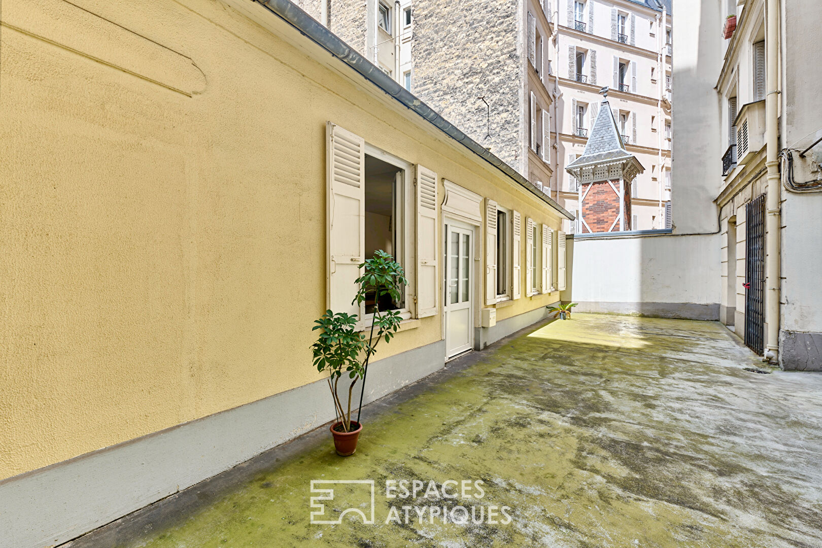 Maison avec potentielle surélévation proche Place Saint-Ferdinand