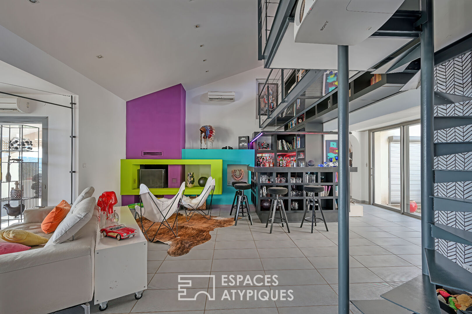 Art de vivre en pleine garrigue : maison avec vues, atelier et piscine