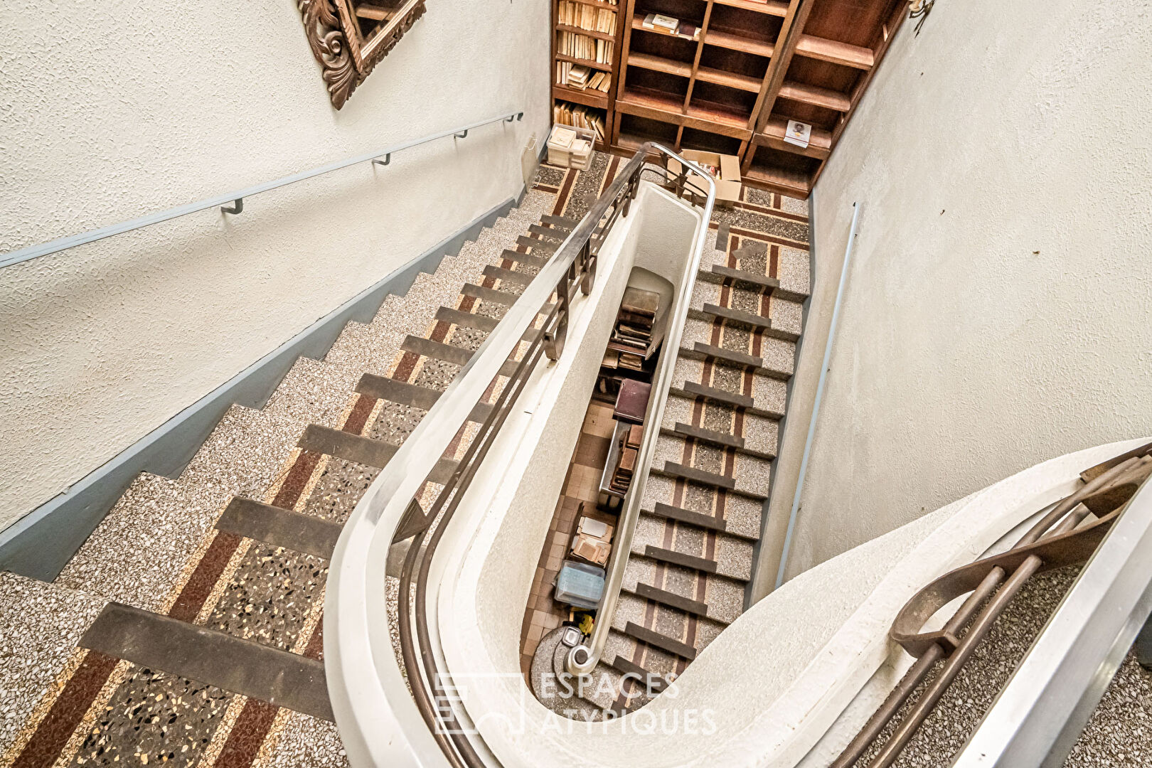 Characterful house with gardens, in the heart of the city