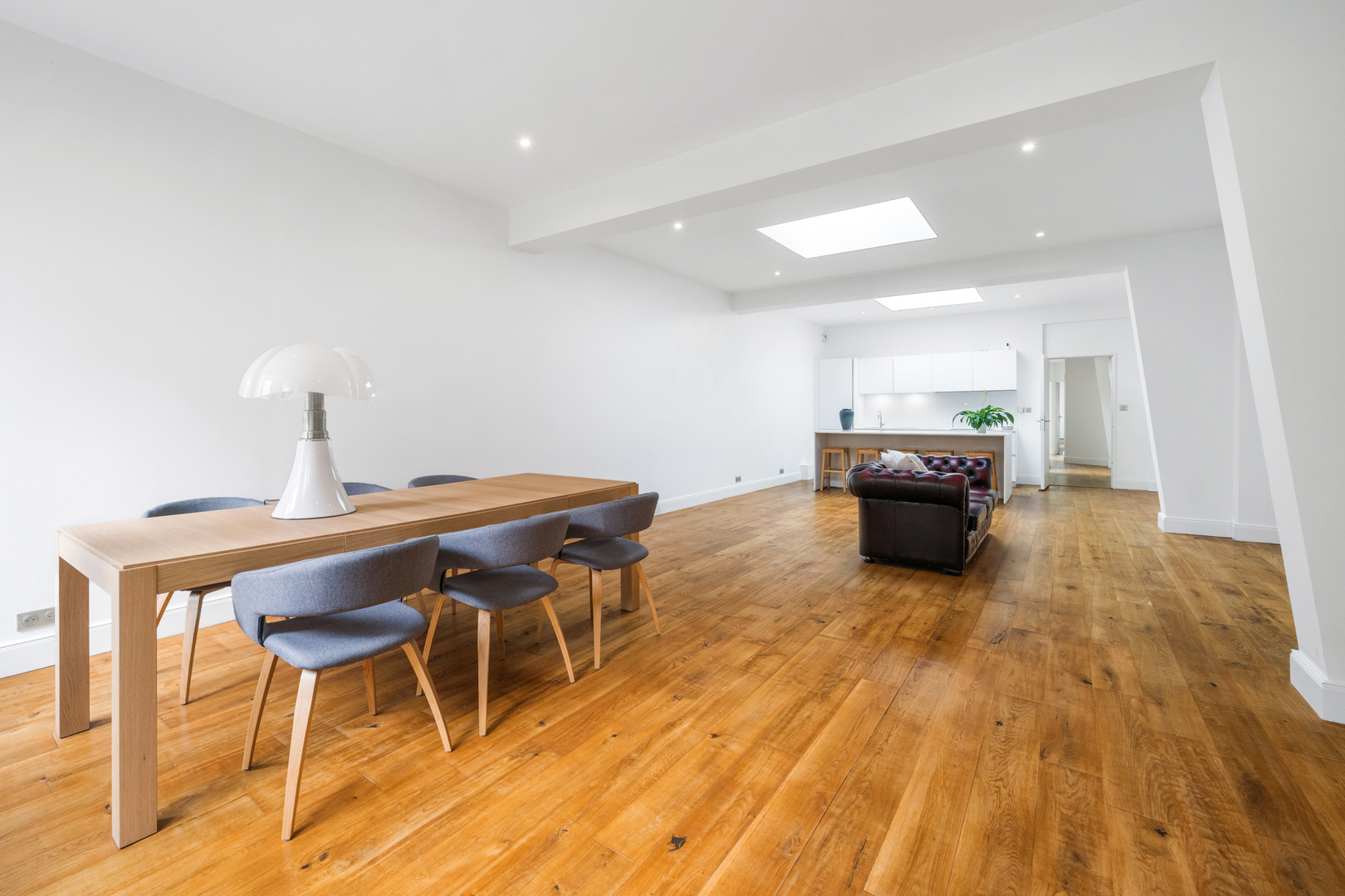 5-room loft in Nice Riquier located in the Port district