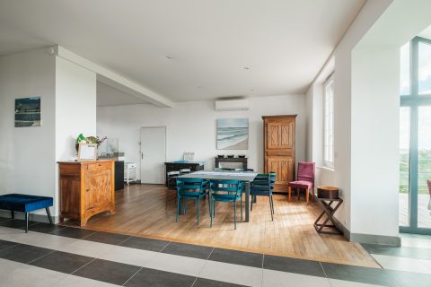 Architect-designed house with breathtaking views