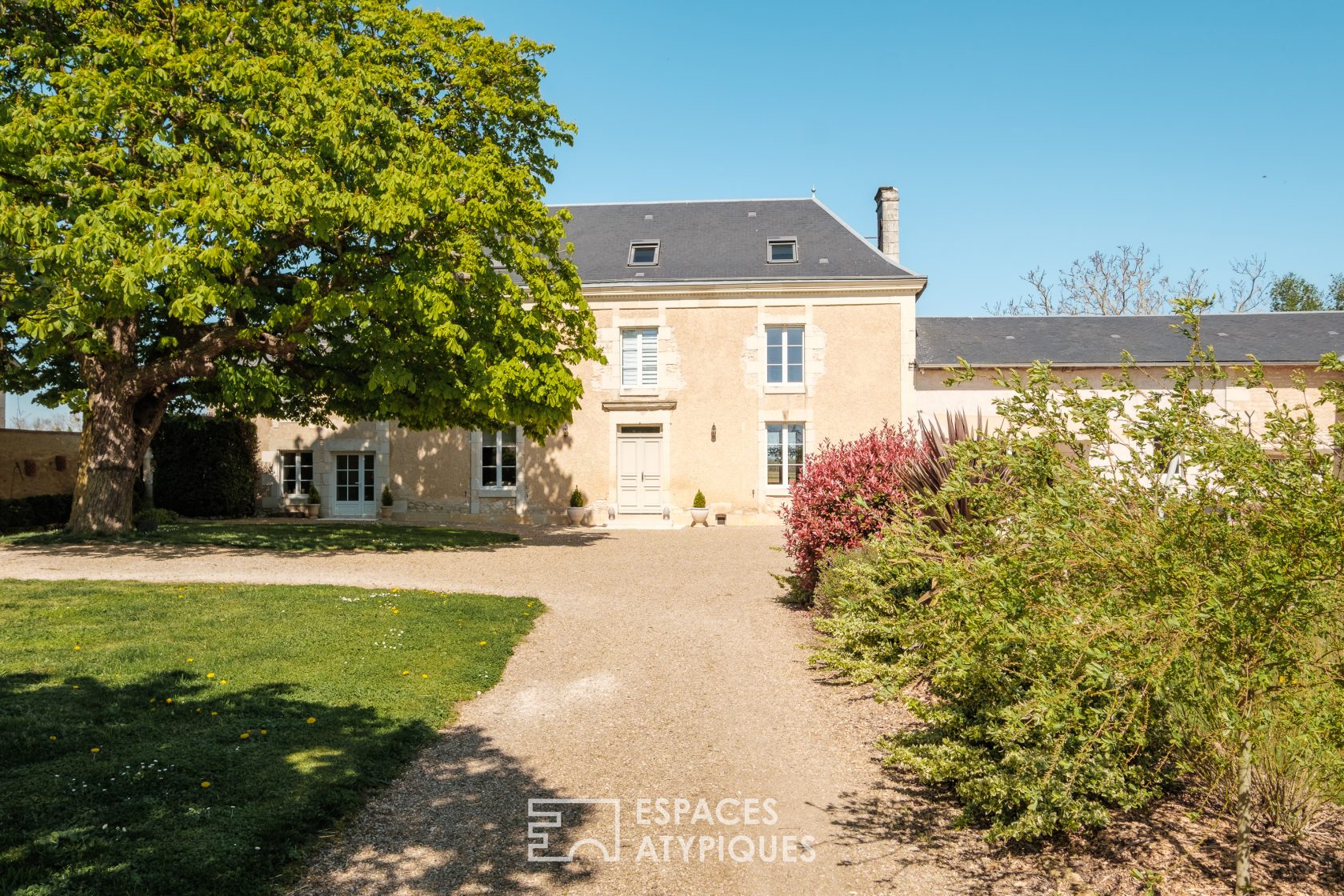 Magnifique maison de maître avec piscine et équipements équestres