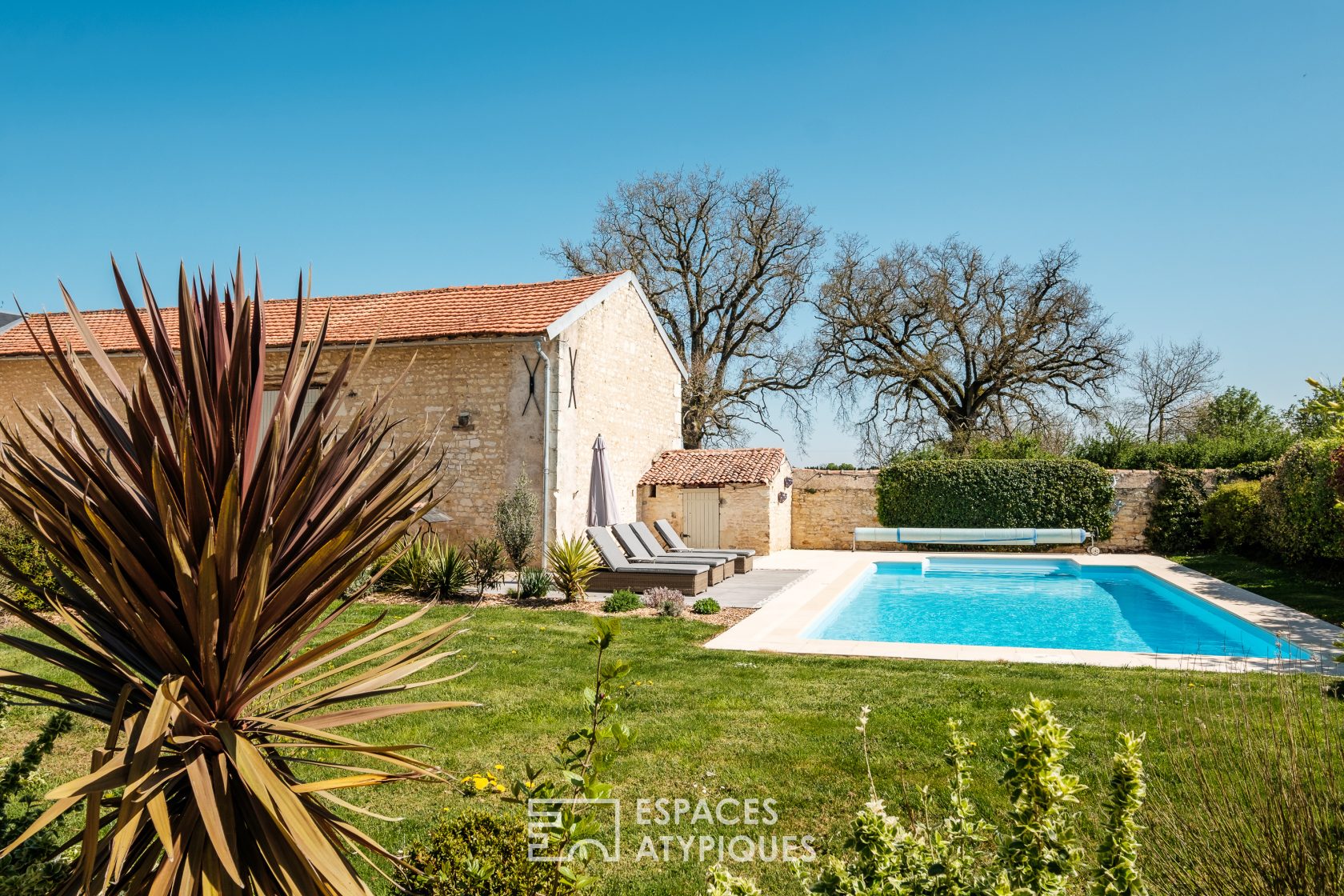 Magnifique maison de maître avec piscine et équipements équestres