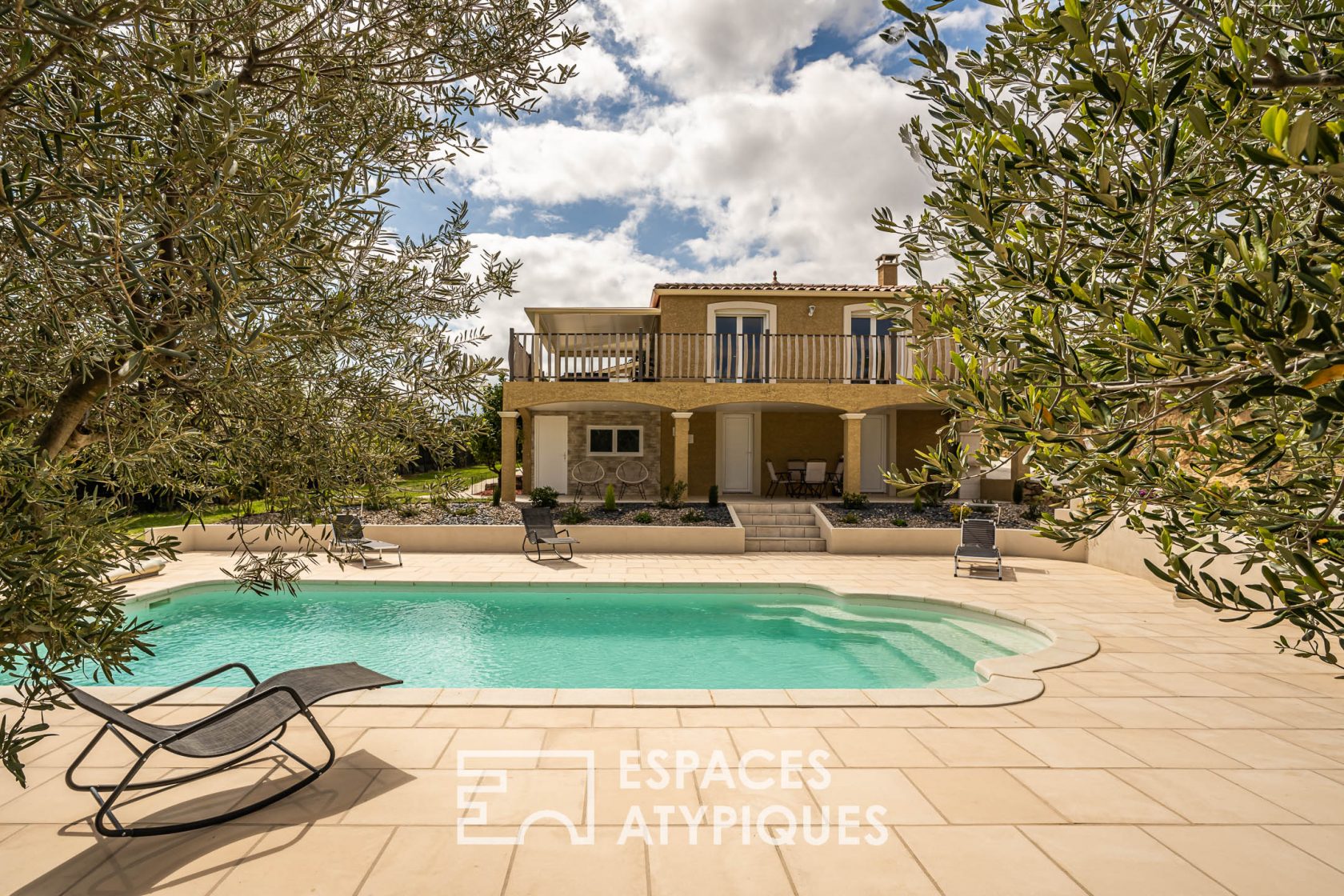 Maison avec jardin et piscine dominant les Corbières