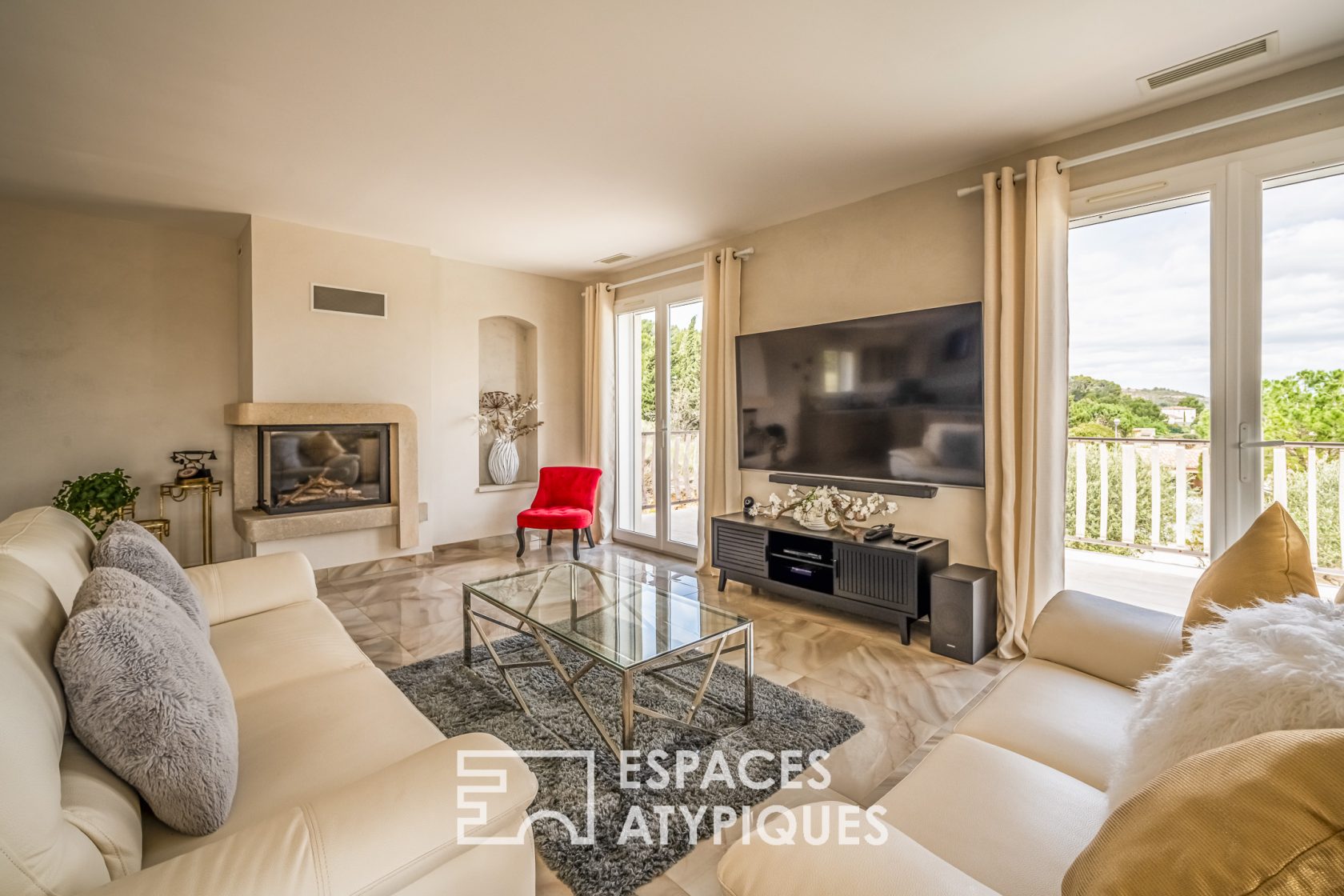 Maison avec jardin et piscine dominant les Corbières