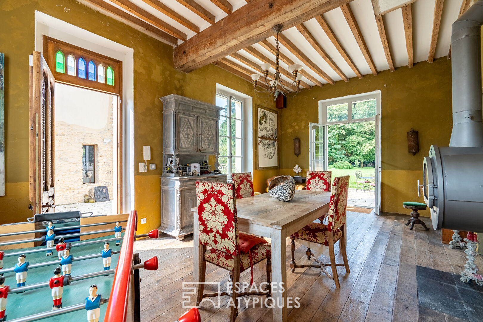 Exceptional Manor renovated Napoleon III style