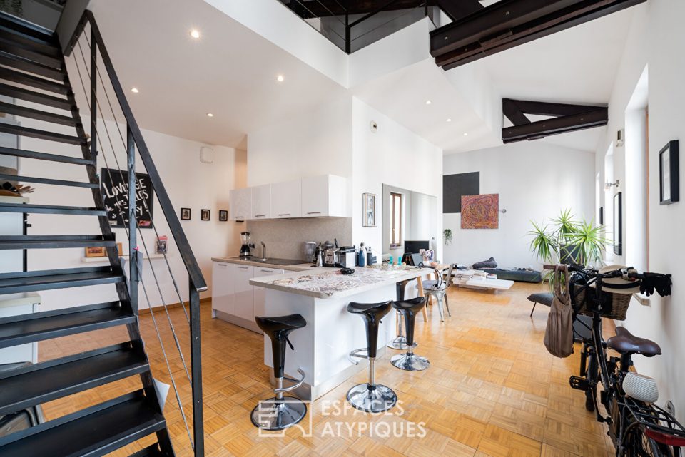 Loft contemporain avec mezzanine - Emplacement d'exception - Réf. 9573