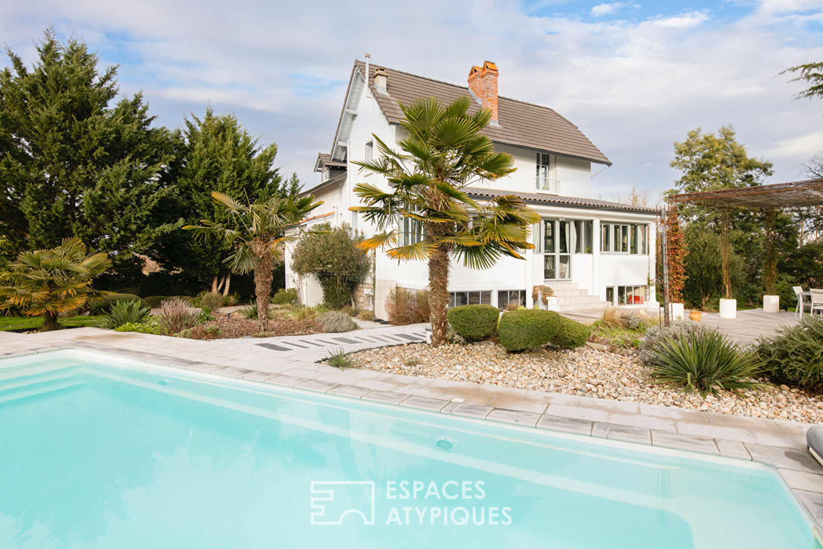 Maison au charme basque à Villematier