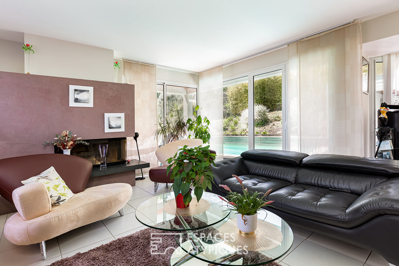 Maison d’architecte avec piscine et vue sur les Coteaux de Pech David