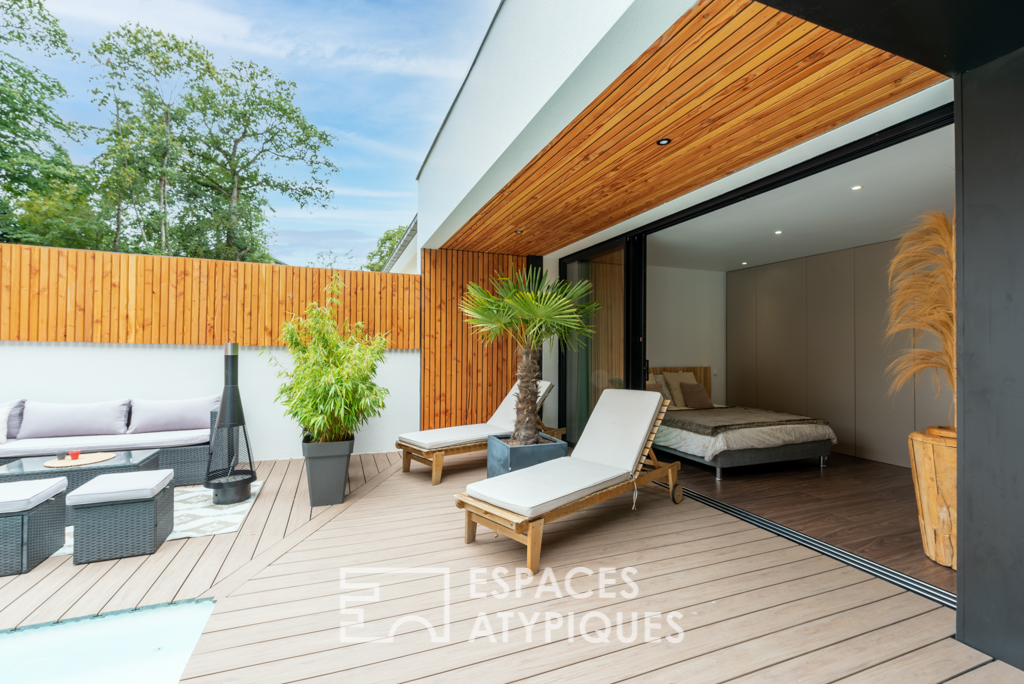 Elegant architect-designed villa fifteen minutes from Rennes