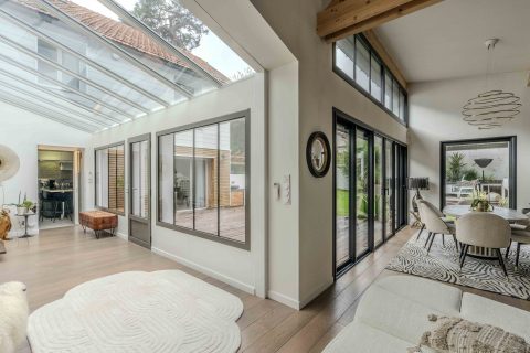 Villa haute gamme aux lignes contemporaines