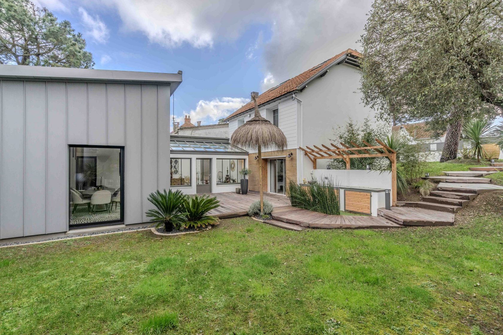 Villa haute gamme aux lignes contemporaines