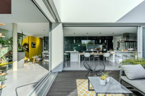 Maison d’architecte unique dans le bourg de Vertou