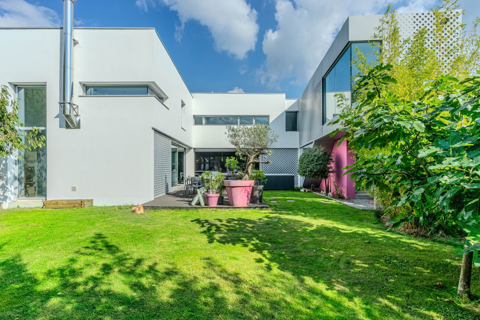 Maison d’architecte unique dans le bourg de Vertou