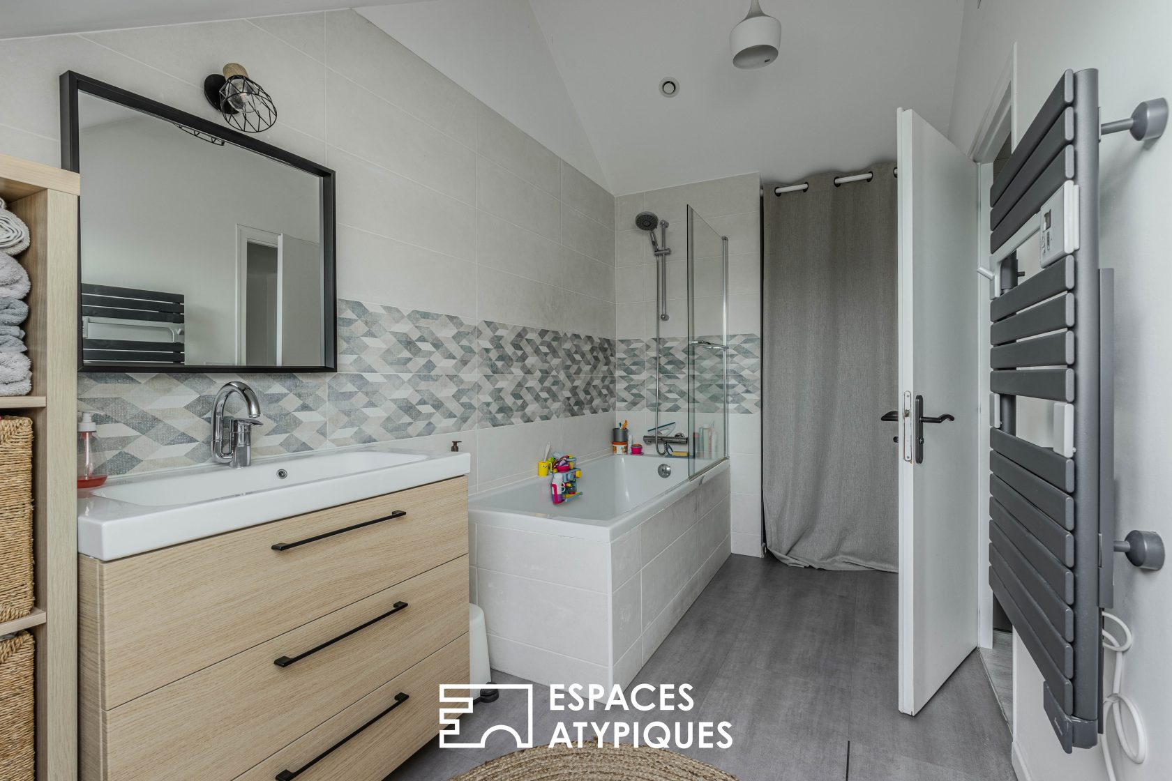 Maison familiale entièrement rénovée – Nantes La Bourgeonnière