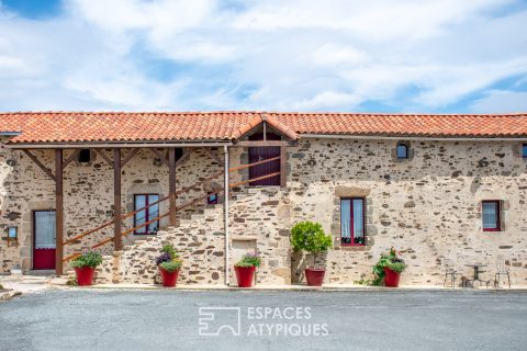 Aux portes du Puy du Fou, domaine d’exception avec chambres d’hôtes, lodges et restaurant