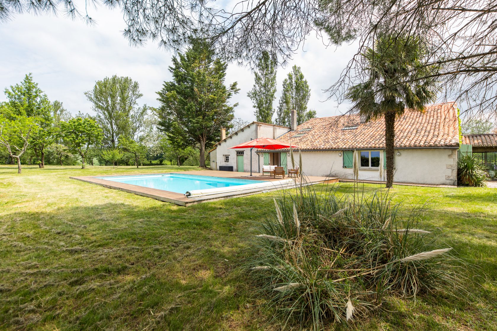 Maison de caractère avec dépendances dans un environnement privilégié