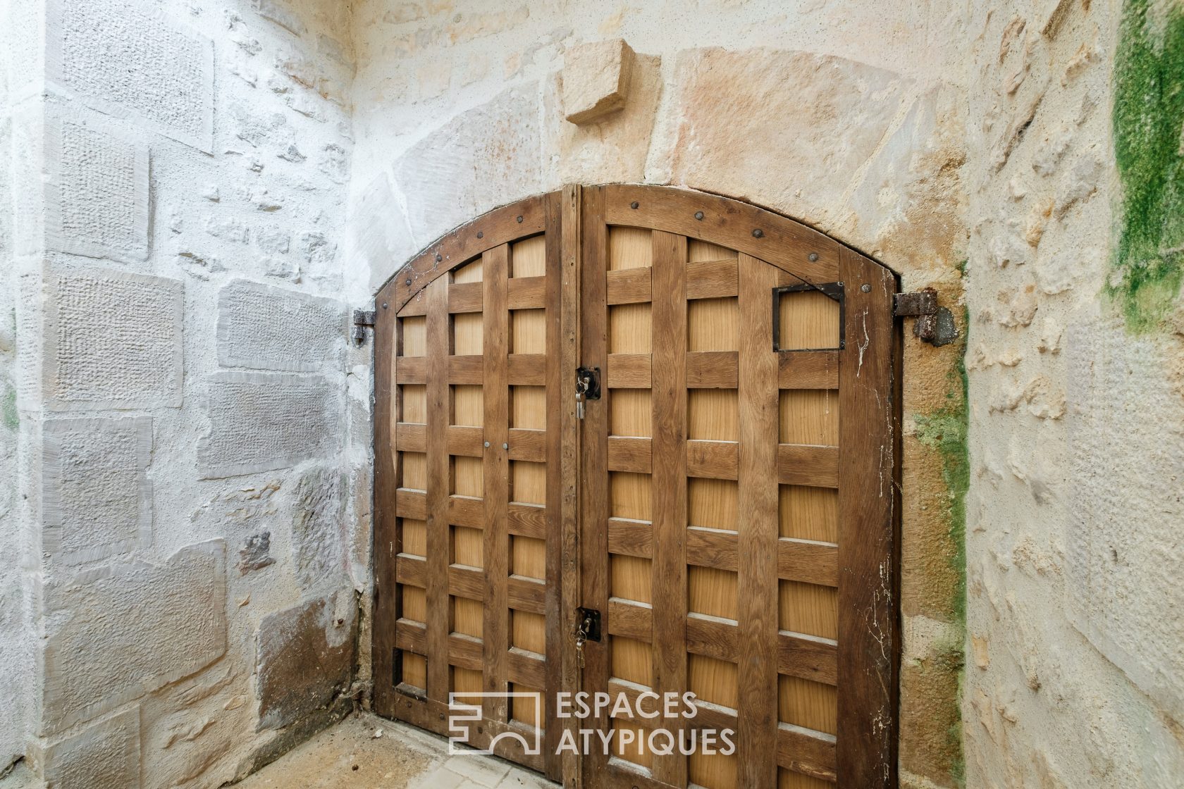 Exceptional architect-designed property