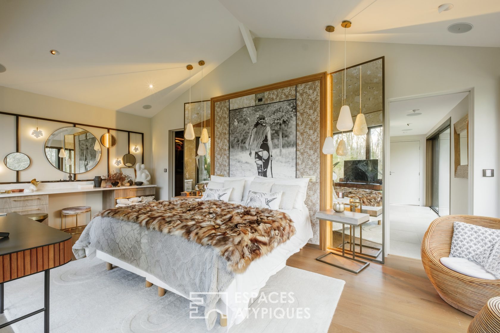 Exceptional architect-designed property