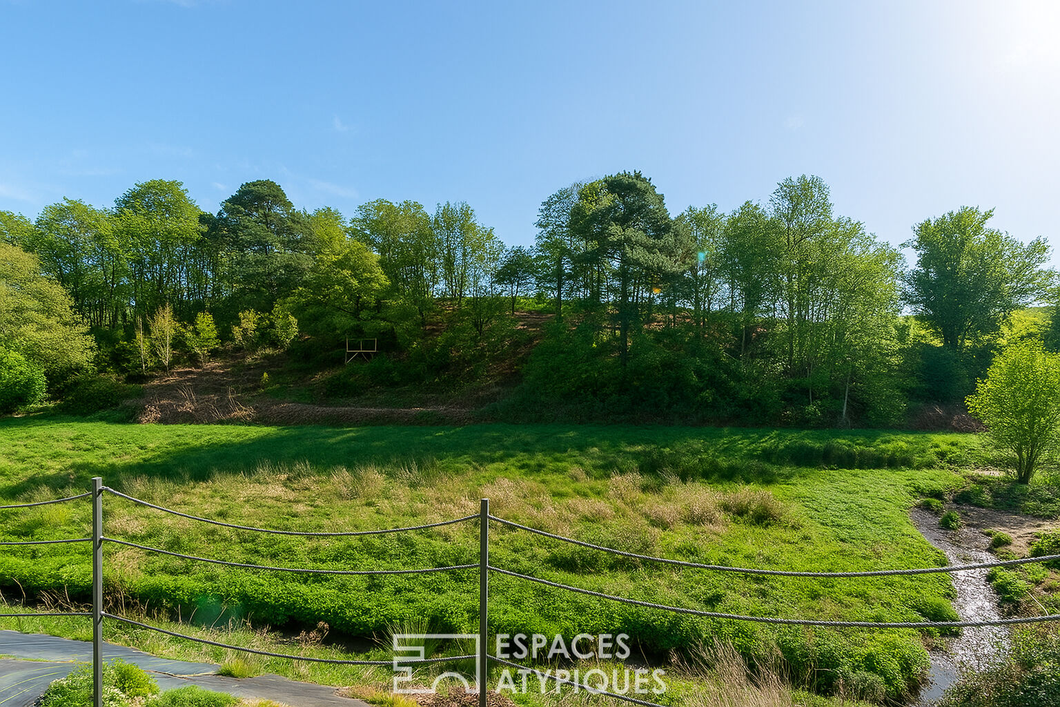 Propriété de campagne vue arborée à vingt minutes de Rennes