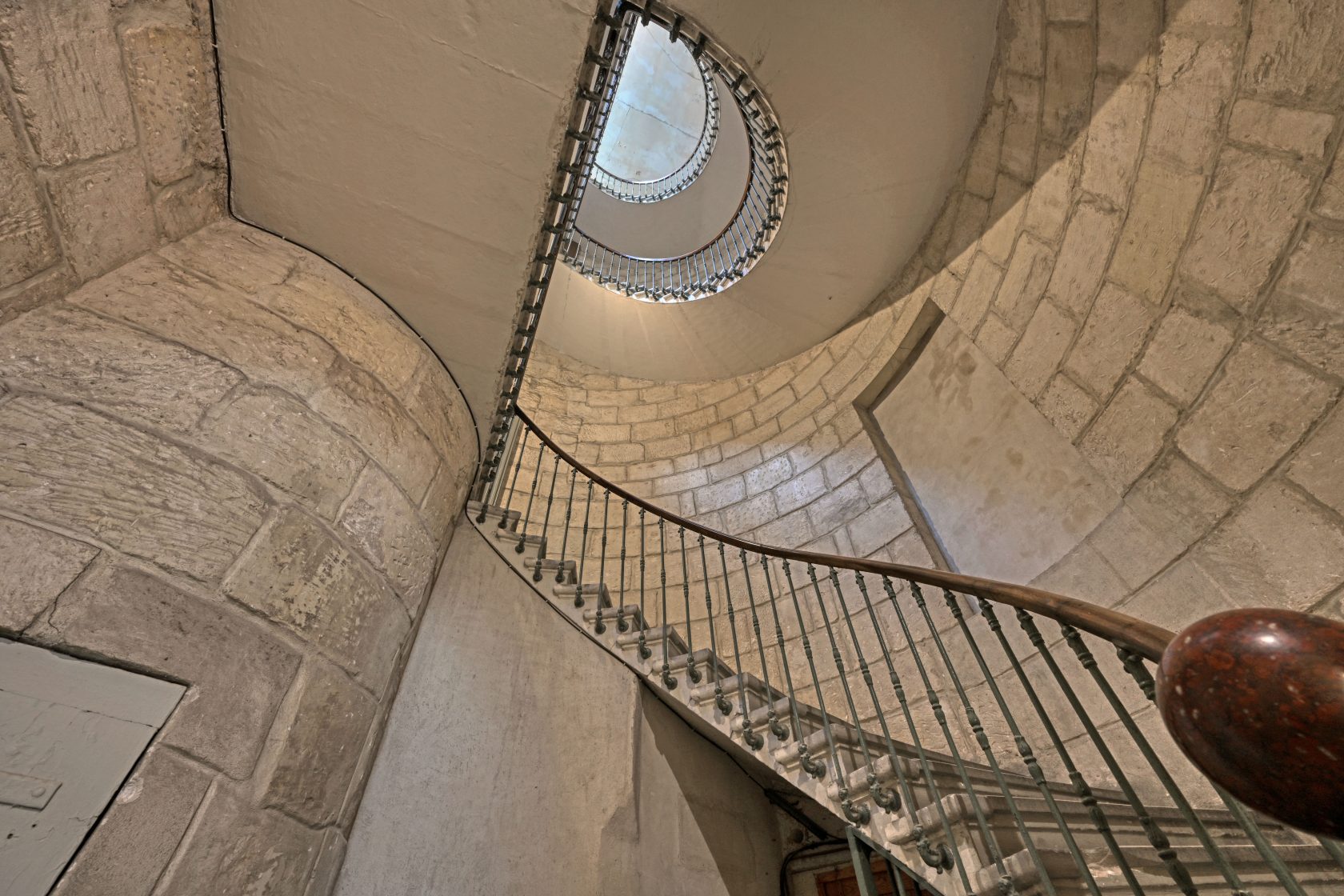 Appartement de caractère – Maison carrée