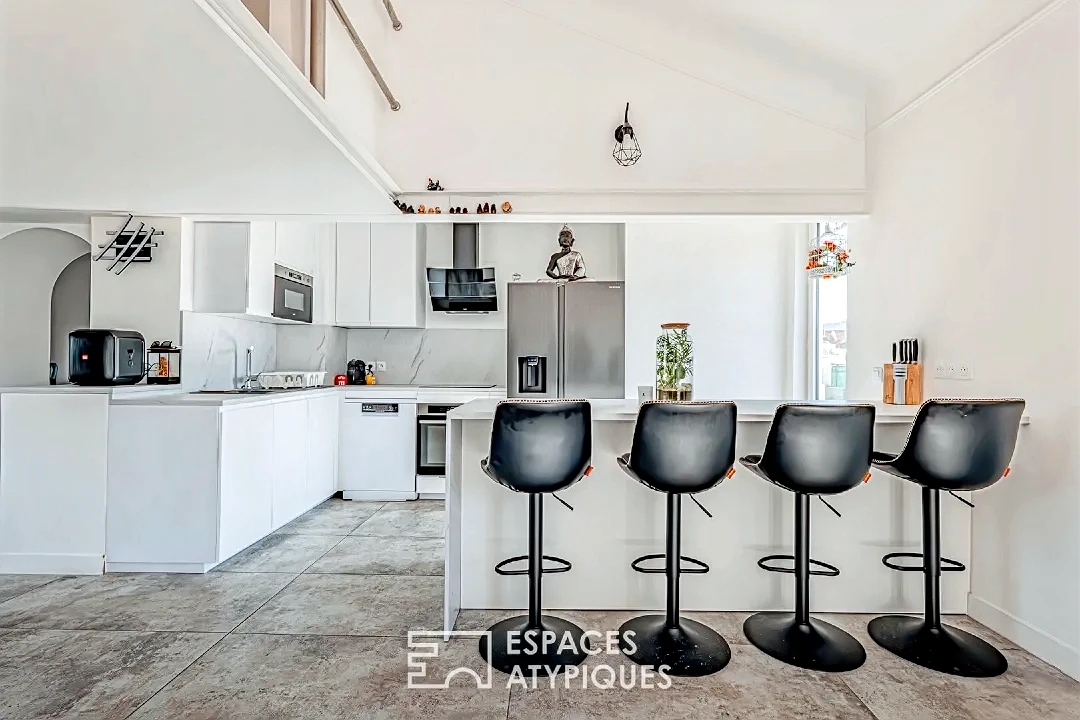 Loft d’exception situé au dernier étage avec extérieur