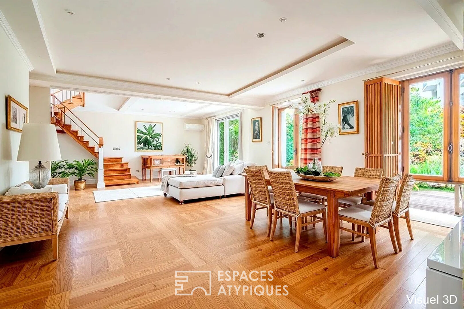 Maison avec patio et jardin