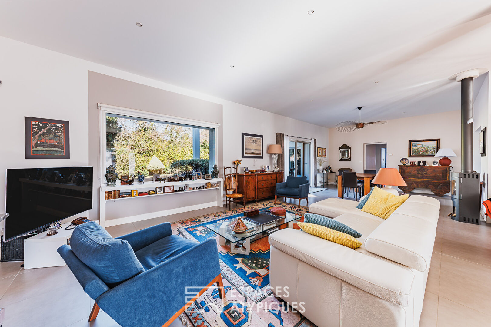 Maison contemporaine avec piscine aux Abatilles