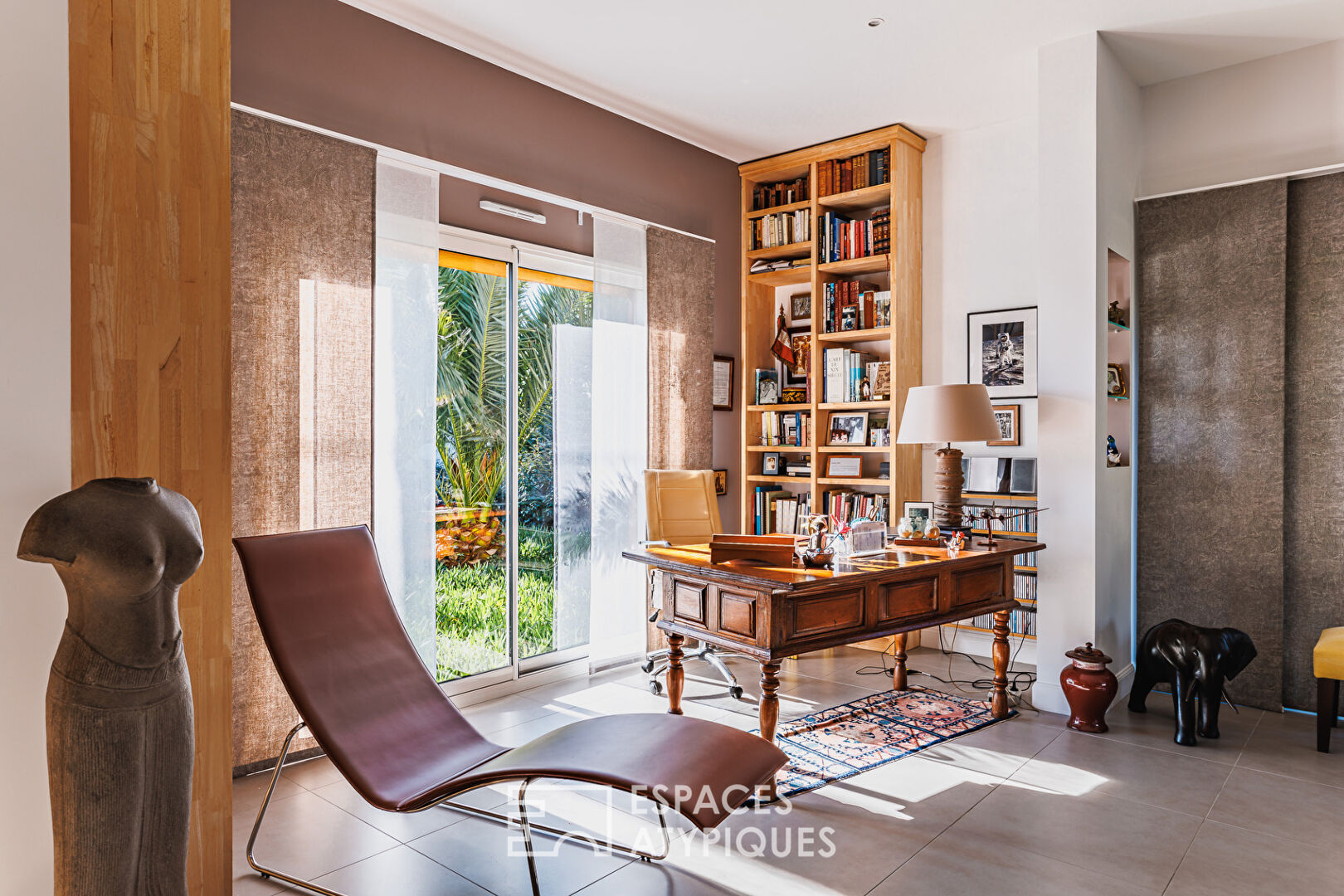 Maison contemporaine avec piscine aux Abatilles