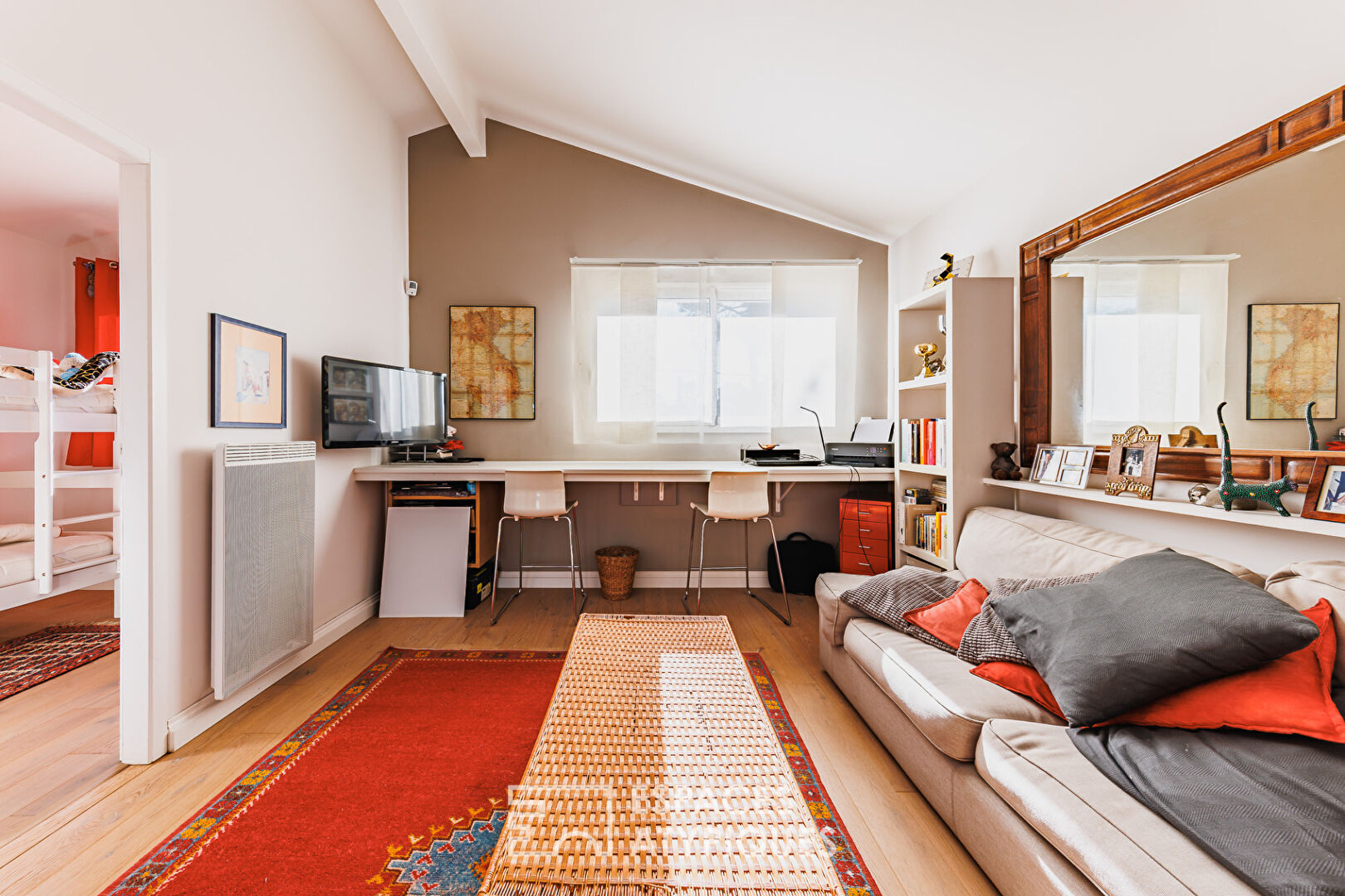 Maison contemporaine avec piscine aux Abatilles