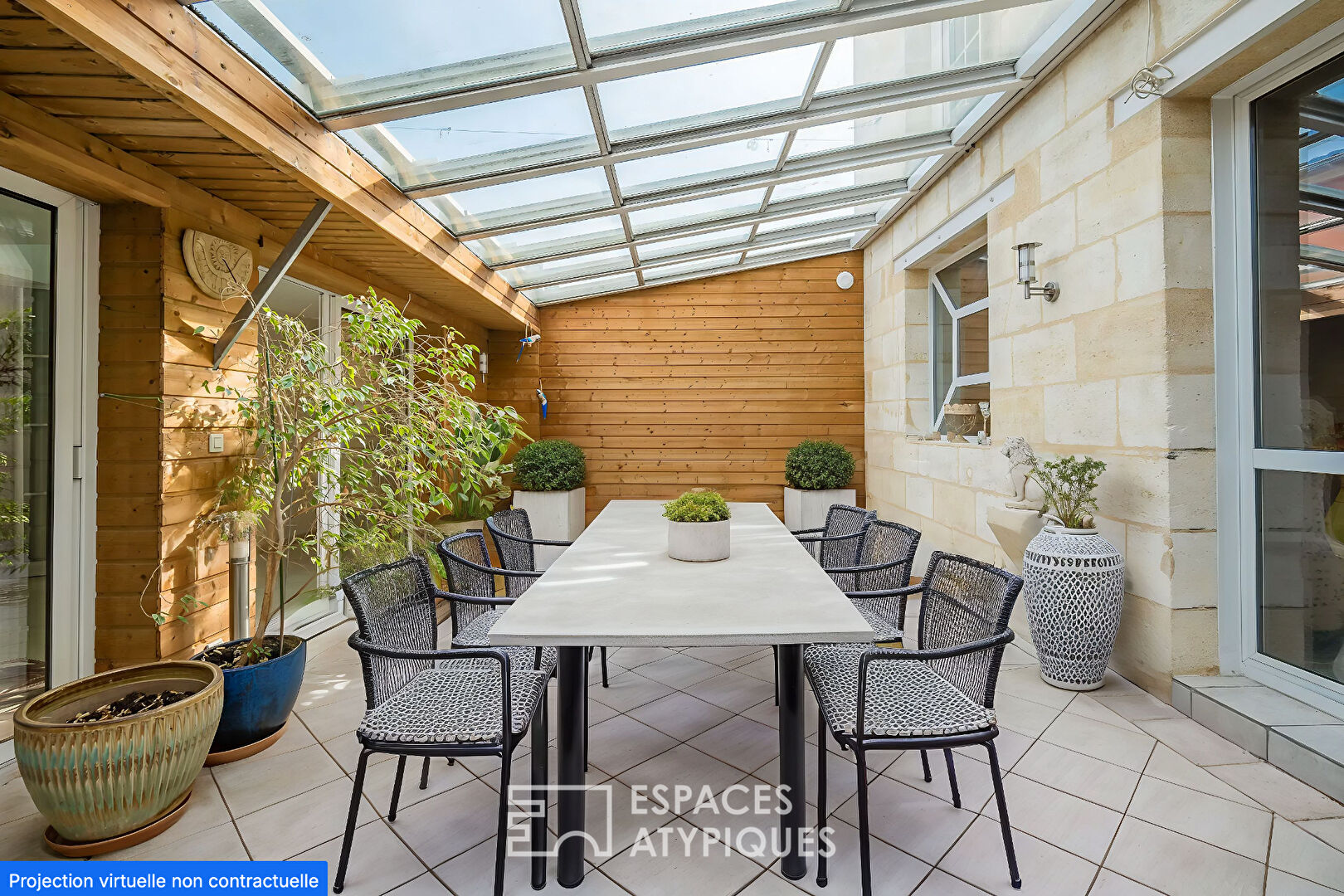 The character building in the heart of Libourne