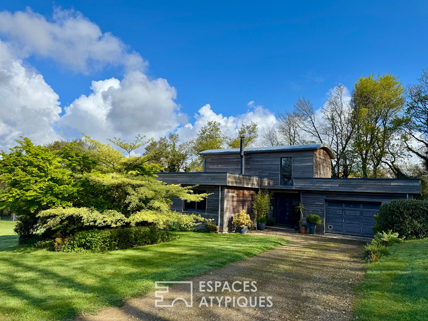 Architect’s house nestled in its natural setting