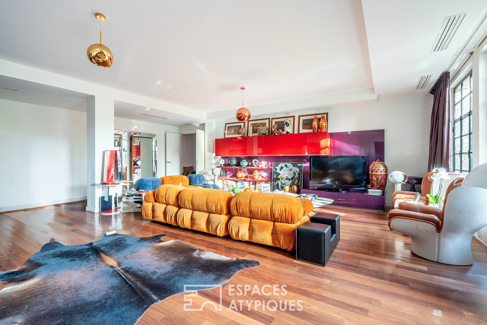 Appartement type condominium avec terrasse proche Etoile