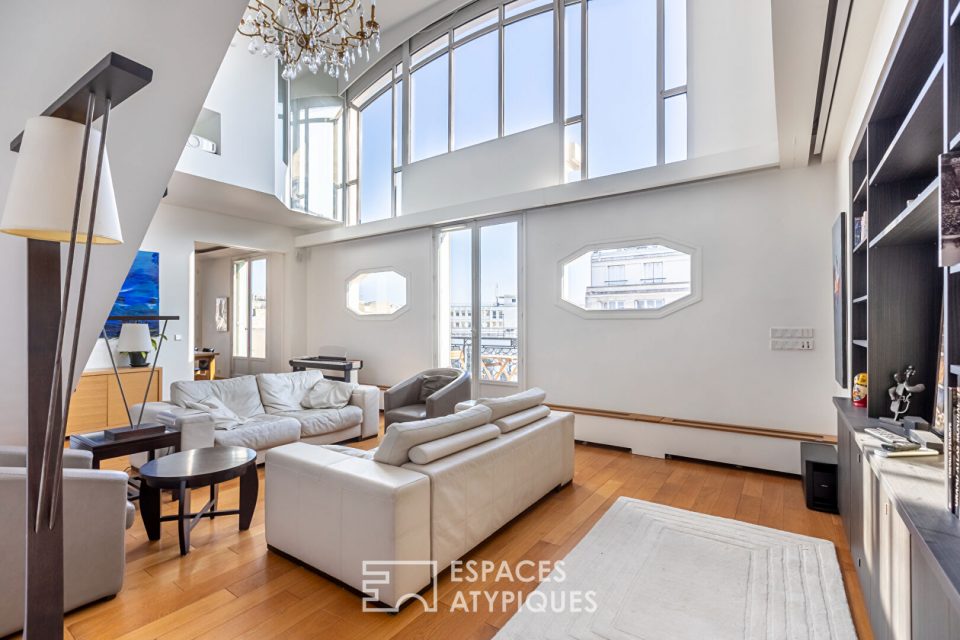 Étage élevé familial en duplex avec balcons et terrasse - Auteuil Sud