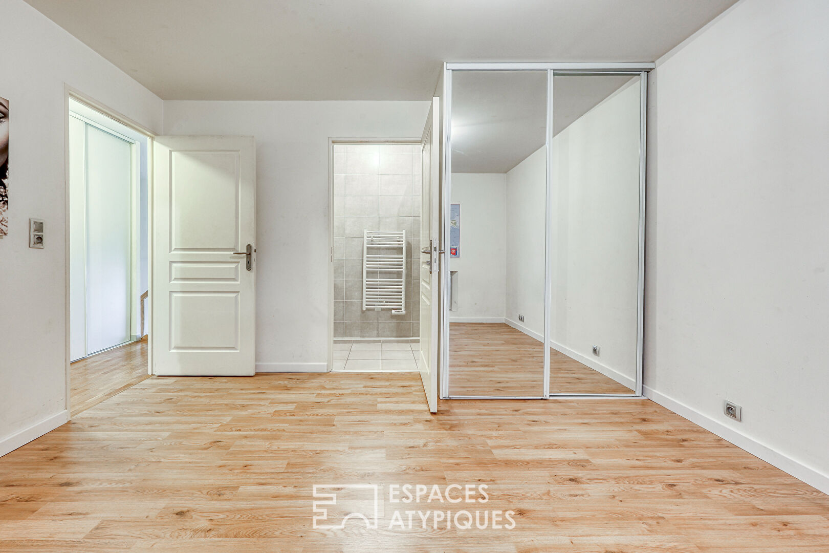 Duplex de caractère avec jardin au centre ville
