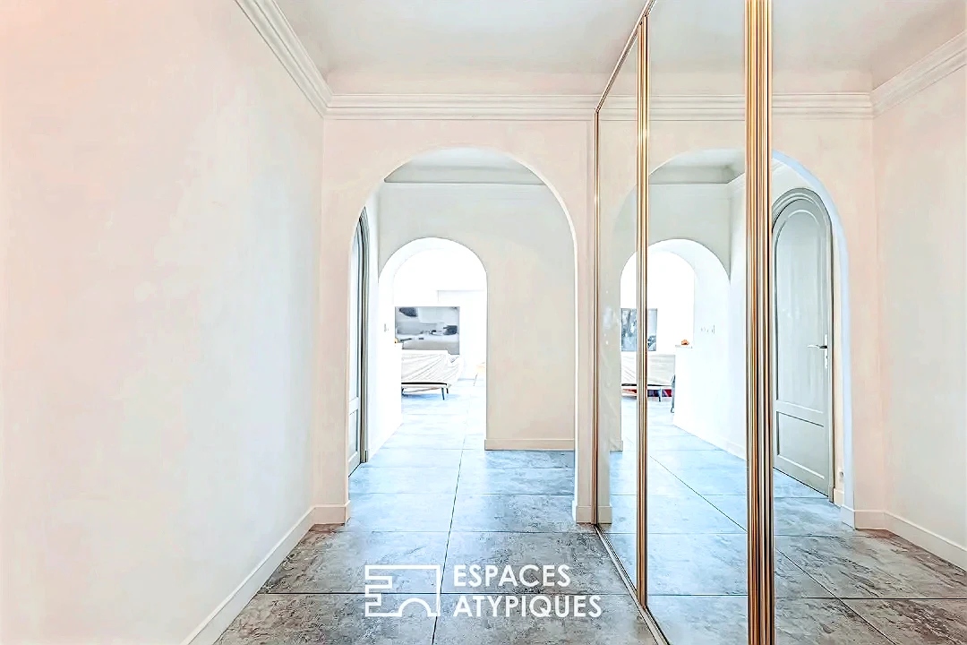 Loft d’exception situé au dernier étage avec extérieur