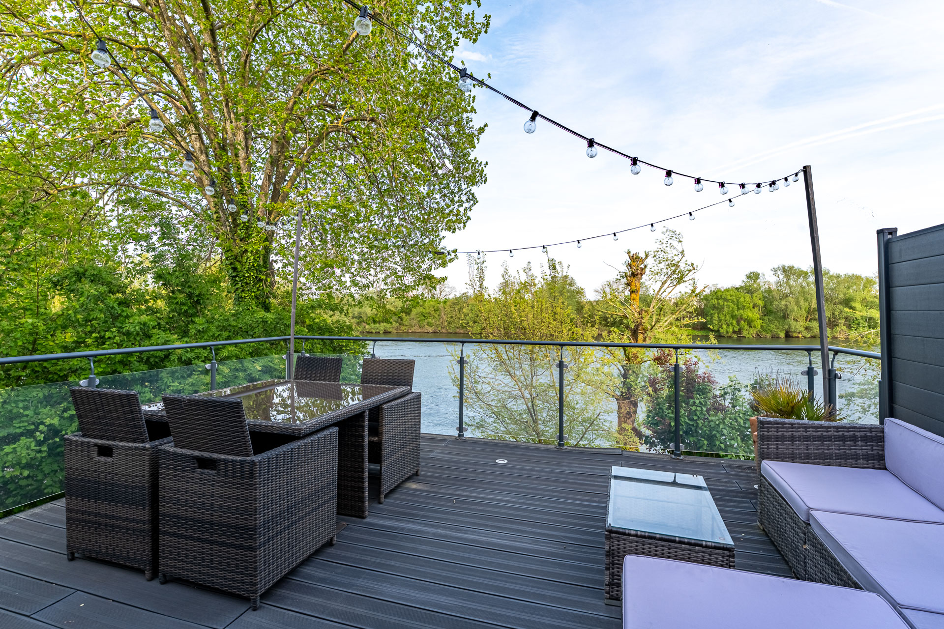 Maison avec terrasses, jardin et son appartement indépendant sur une île