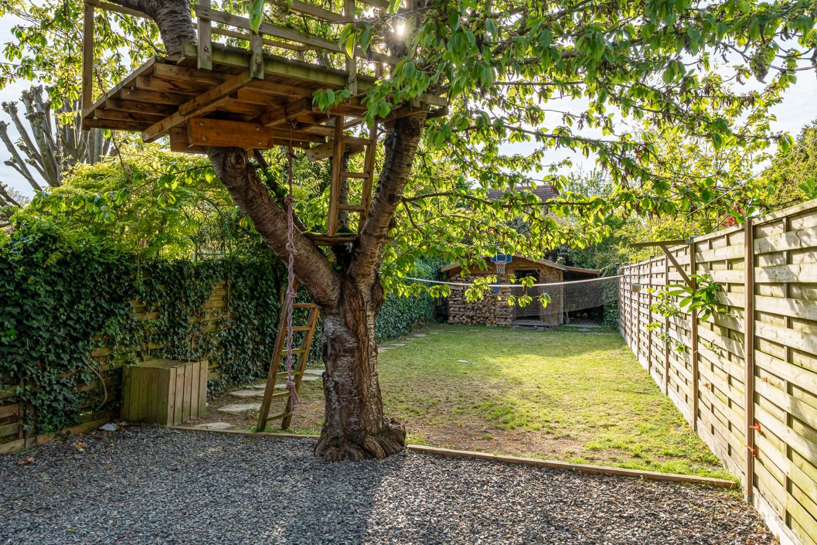 Maison avec terrasses, jardin et son appartement indépendant sur une île