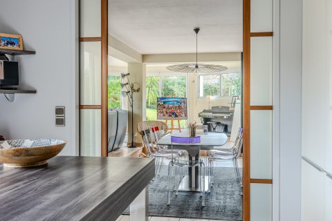 Élégante maison familiale au coeur d’un écrin de verdure